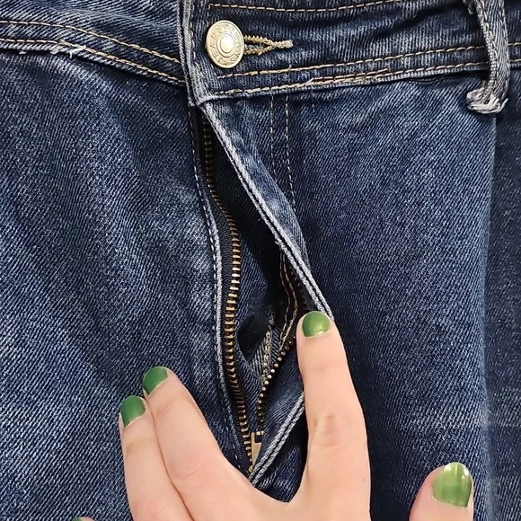 Women's Wide Leg Blue Jeans - Picture 5 of 12